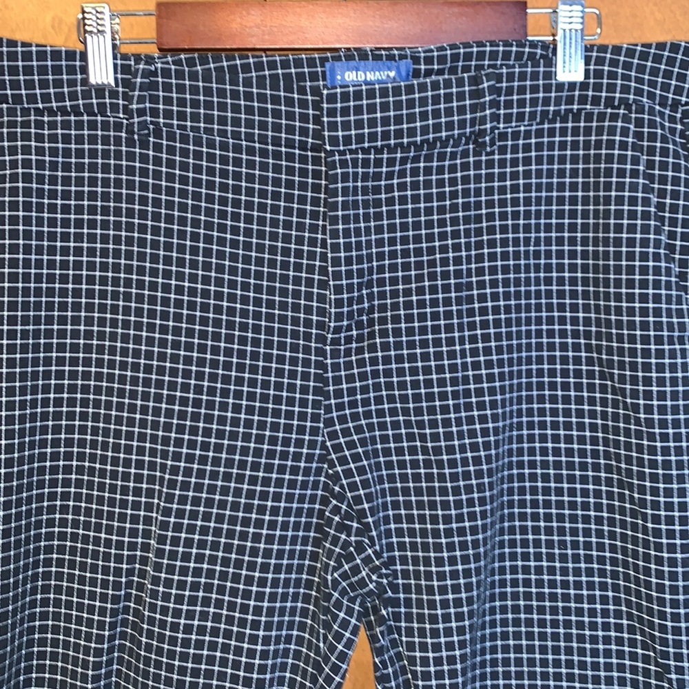GUC Women’s Old Navy black w/ white windowpane Harper pants - size 14 TALL
